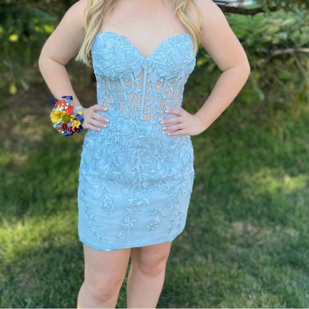 Sherri Hill Light Blue Lace Homecoming Dress 👗
